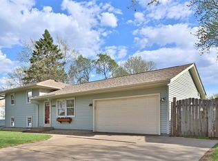 10448 Hollywood Blvd NW, Coon Rapids, MN 55433