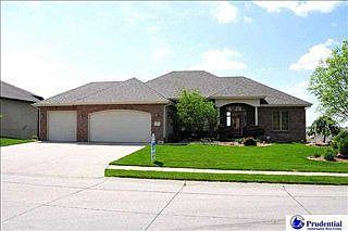 1st image of 17201 Oakmont Dr