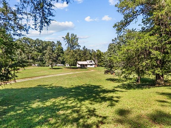2nd image of 6371 Hassell Creek Rd