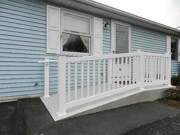 4th image of 237 Vine St