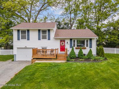 21 St Charles Place, Saratoga Springs, NY, 12866