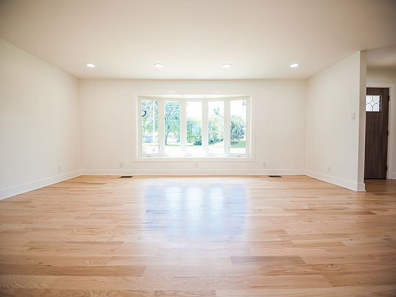 4th image of 24448 W Caton Farm Rd