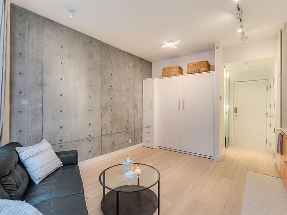 2nd image of 456 Pandora Ave #102