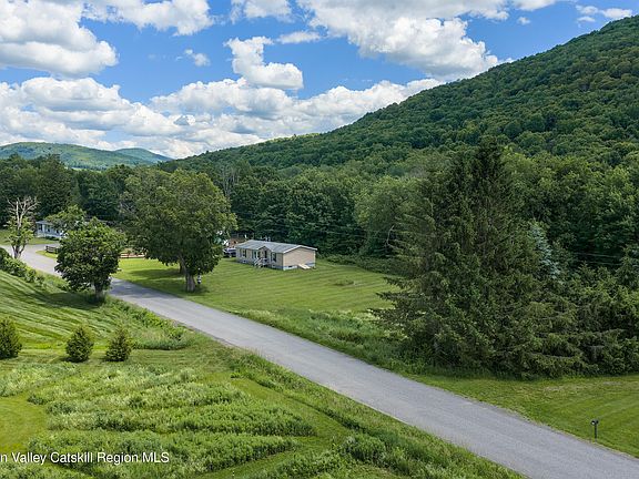4th image of 1780 Roses Brook Road