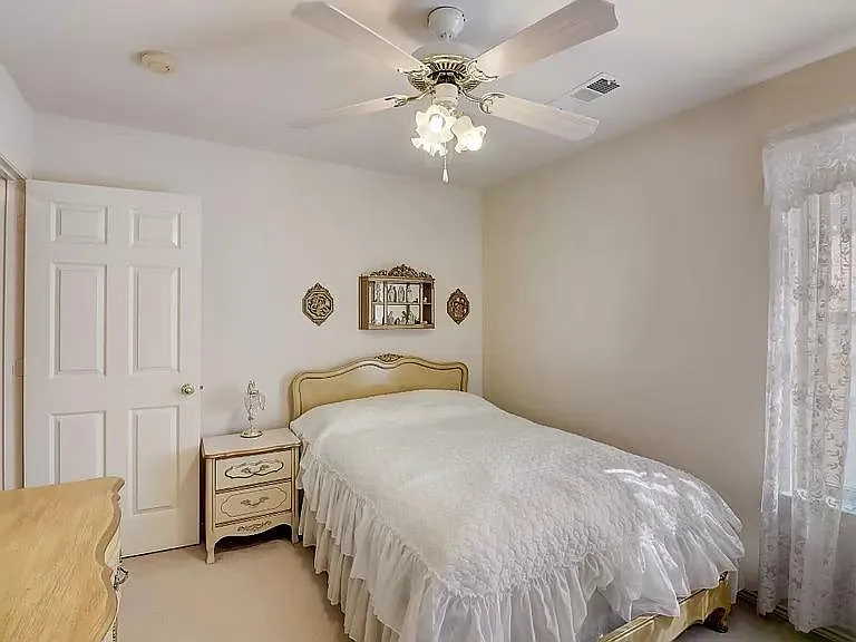 Country Crest Ln — Photo 12