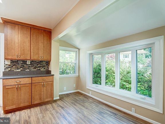 3rd image of 708 Wilson Ave