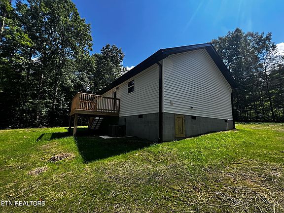 5th image of 1059 Colony Rd