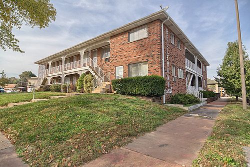 5th image of 4421 Donovan Ave