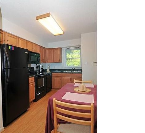 5th image of 109 Weatherstone Dr Unit A