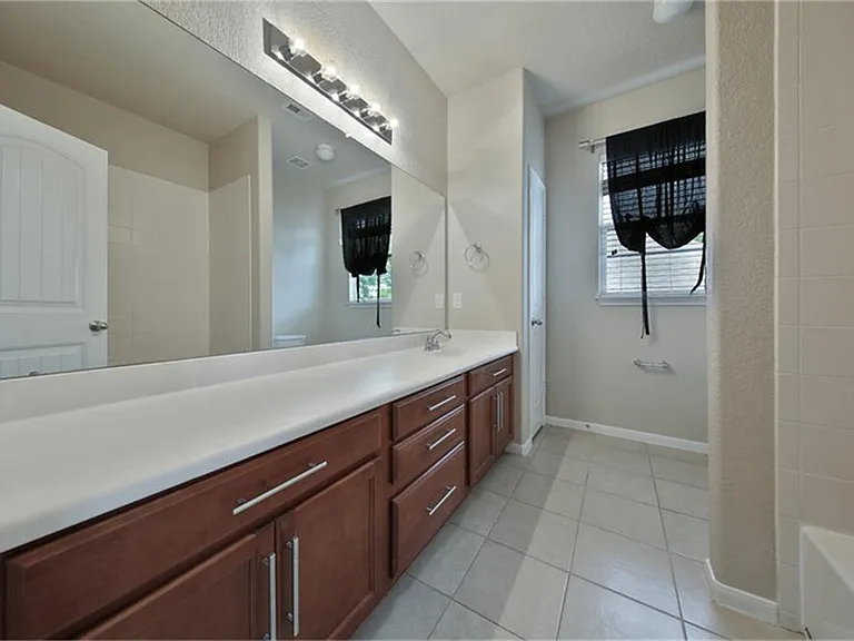139 Sweet Leaf Grove Ln — Photo 20