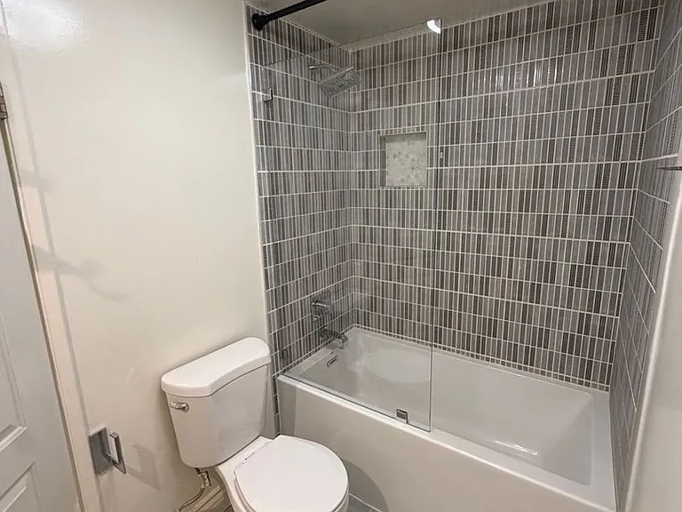 927 Redlen Ave — Photo 62