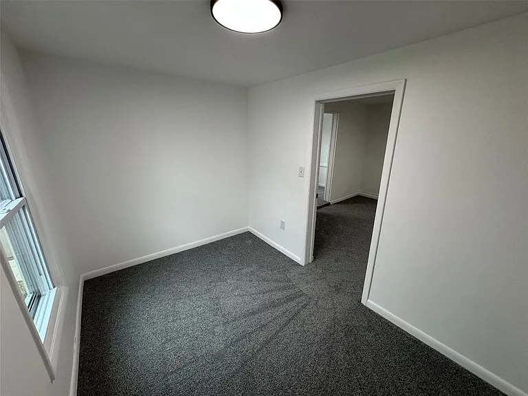 92 Crocker Ave #2 — Photo 8