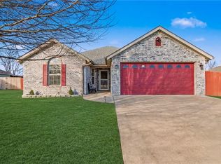 958 Raspberry St, Elkins, AR 72727