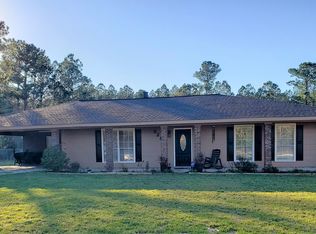 5280 Petite Acres Dr, Bay Saint Louis, MS 39520