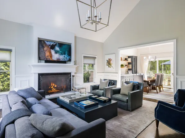 29 Oyster Pond Ln, East Hampton, NY 11937