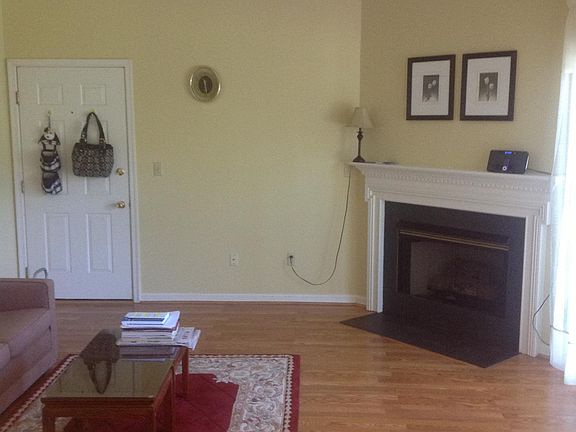 4th image of 638 Oakland Hills Dr APT 2B