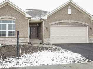 3640 Ancient Oak Dr, Elgin, IL 60124