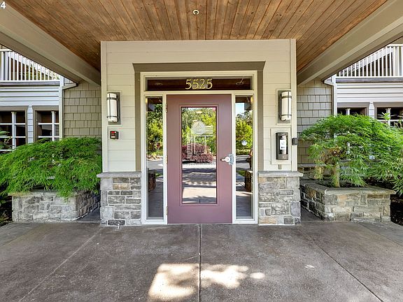 5th image of 5525 SE Scenic Ln Unit 103