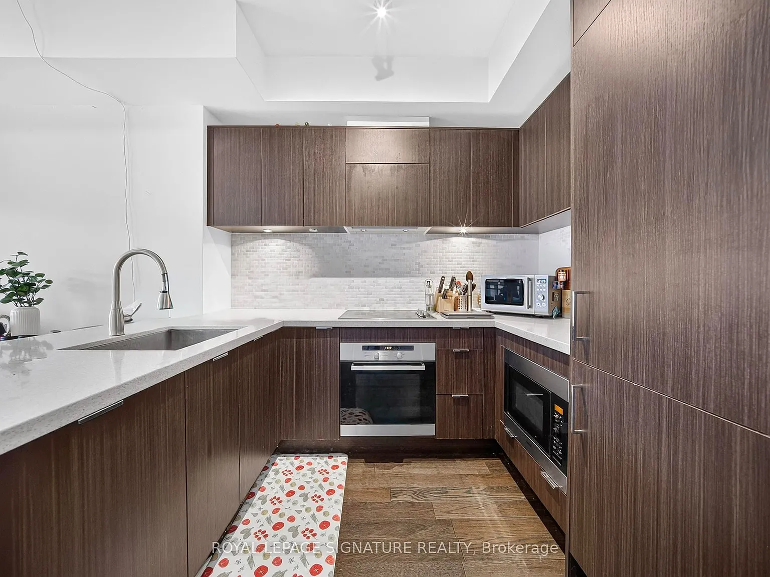 2 bed, $2,900 — Photo 2