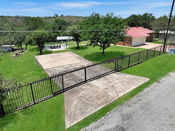 5th image of 734 Sandy Harbor Drive