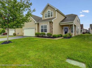 56 Mandrake Rd, Monroe Township, NJ 08831