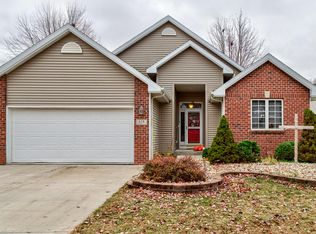 628 Onyx St, Ames, IA 50010
