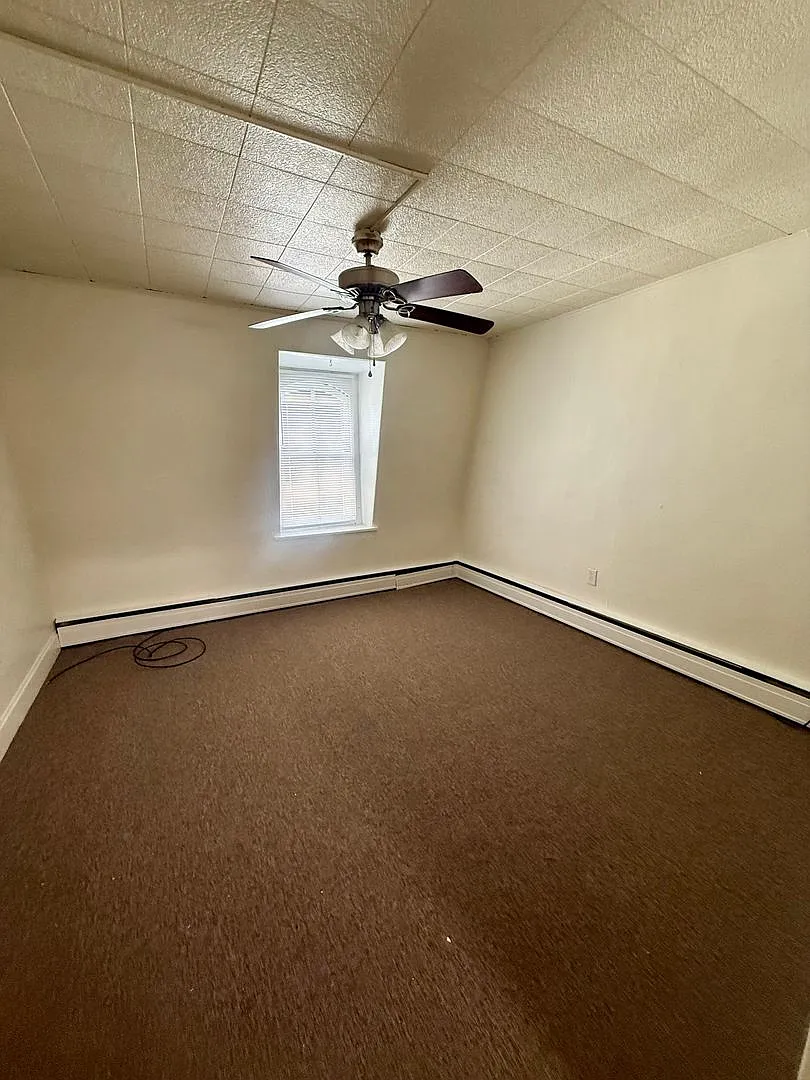 922 Washington Street — Photo 3