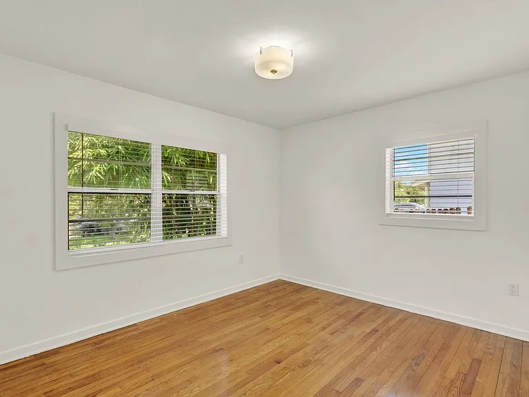 3345 Lila Dr — Photo 10