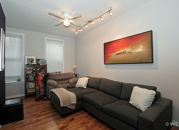 4th image of 1643 W Beach Ave