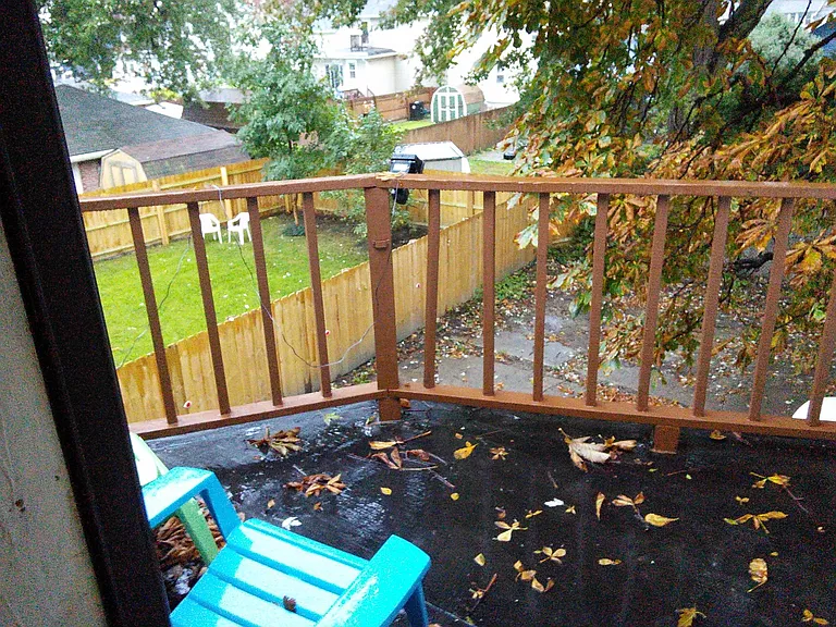 nice private balcony
