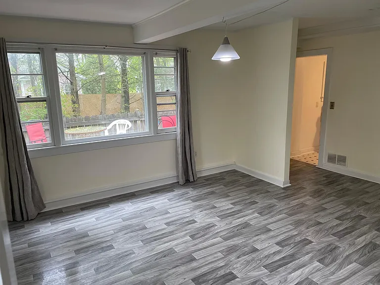 46 Barton St #1 — Photo 4