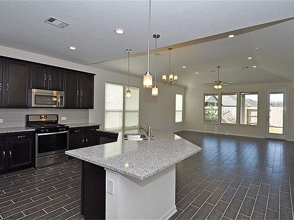 4th image of 15619 Hanover Breeze Ln