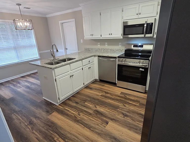 4909 Orchard Hill Dr — Photo 6