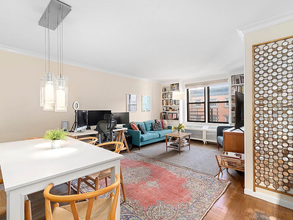 1st image of 100 Bank St APT 3C