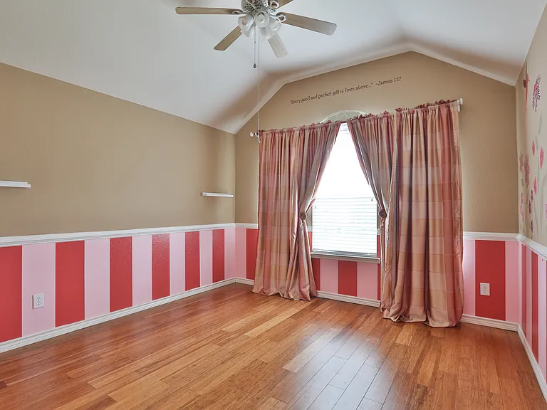 11921 Kingsville Dr — Photo 23