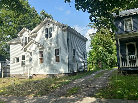 2nd image of 9 Seneca St