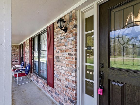 4th image of 2217 Tall Oaks Dr