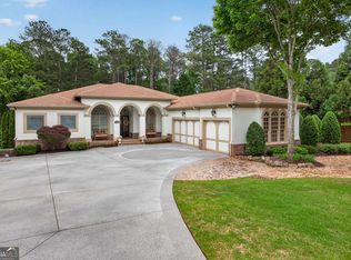 6010 Robbs Dr, Cumming, GA 30041
