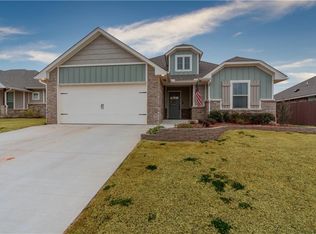 1313 N Storybrook Ter, Mustang, OK 73064