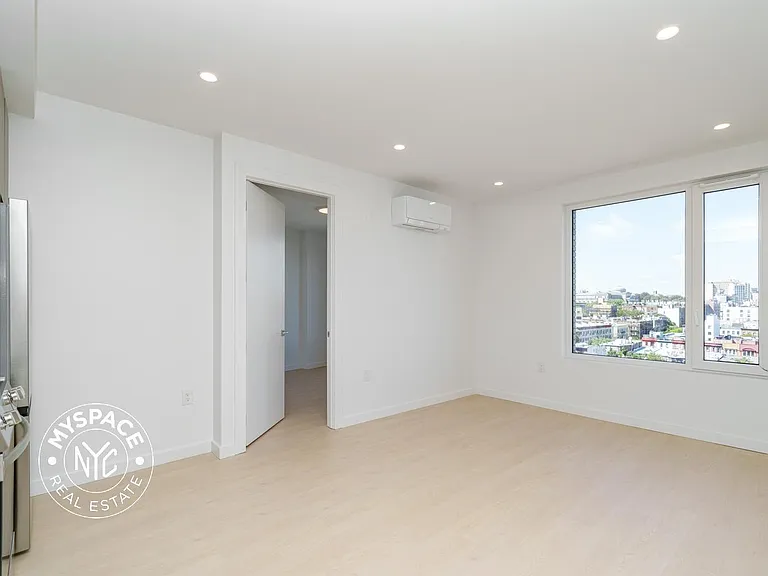1499 Bedford Ave #4H — Photo 3