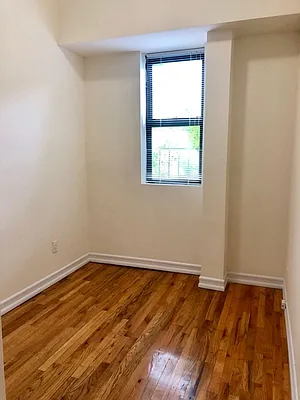 Rented by Urban Real Estate Inc | media 20