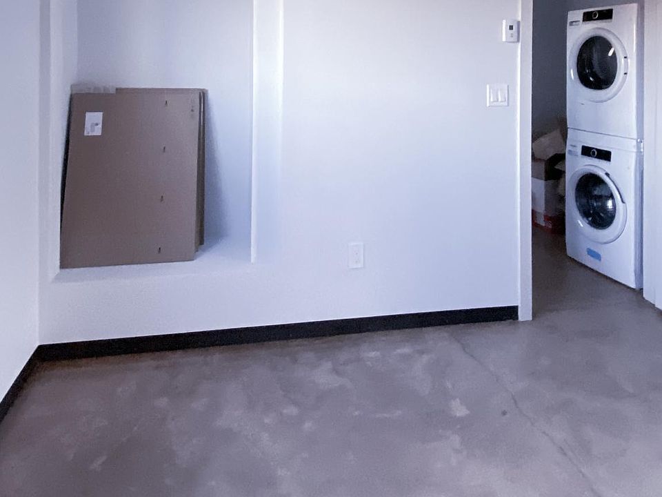 2nd image of 922 Shoofly St Suite A