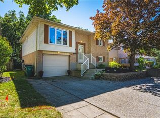 414 Woods Ln, Cambridge, ON N3H 5J4
