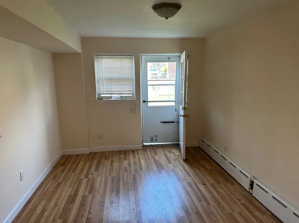 (undisclosed Address), Whitestone, NY 11357