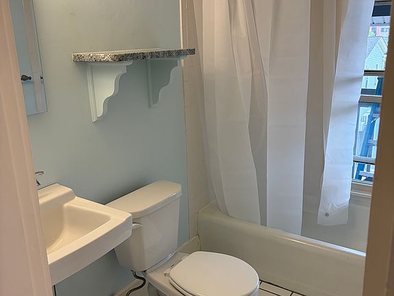 2nd image of 93 Commonwealth Ave #32
