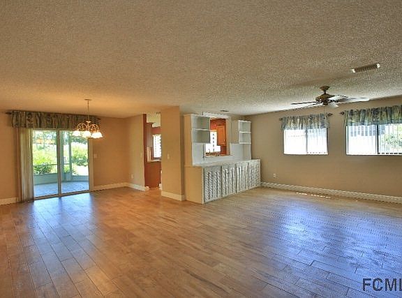 4th image of 114 Westbury Ln