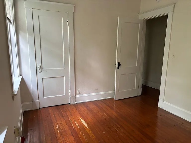 621 Clemmer - Close to University Quite Dead-End Street — Photo 9
