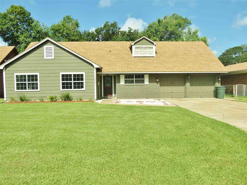 1st image of 1055 Iris Ln