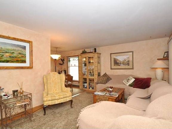 Living room unit 1