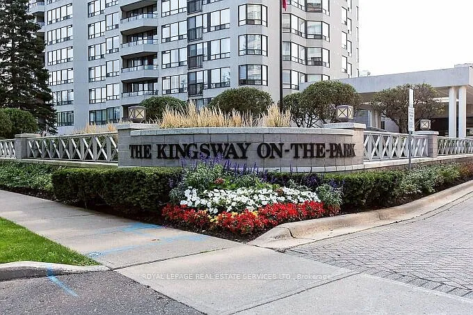 Building Photo - 1 Aberfoyle Cres #1109